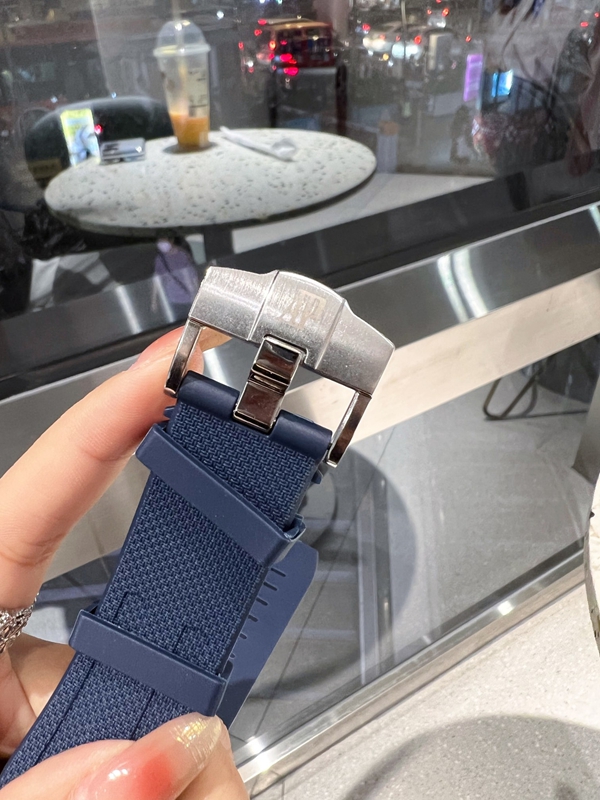 ブランド時計全体デザイン